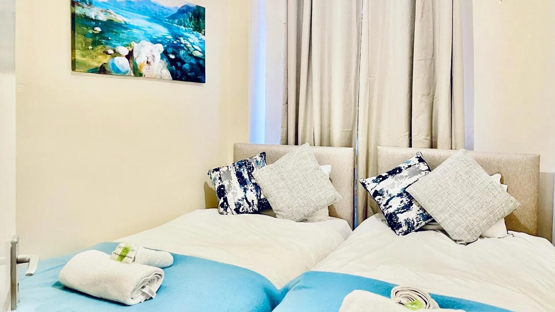 Home At Plaistow Convenient To Custom House Excel And Free Parking 伦敦 英国