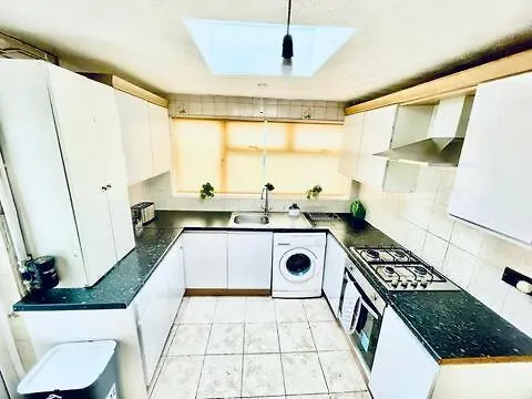 Home At Plaistow Convenient To Custom House Excel And Free Parking 伦敦 公寓